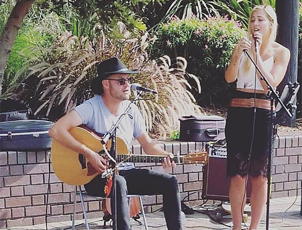 Good Vibes Acoustic Duo Sydney - Musicians Singers
