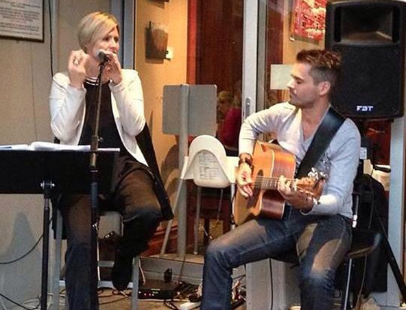 KT Buzz Duo Acoustic Duo Adelaide
